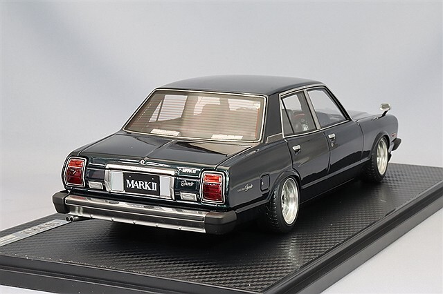 イグニッションモデル 1/18 トヨタ マークII セダン グランデ (MX41