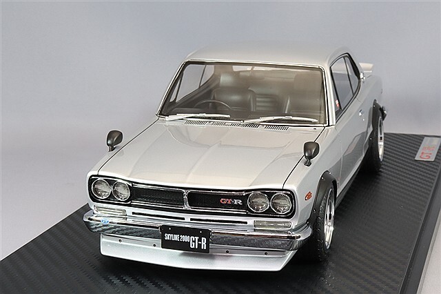 イグニッションモデル 1/18 日産 スカイライン 2000 GT-R (KPGC10