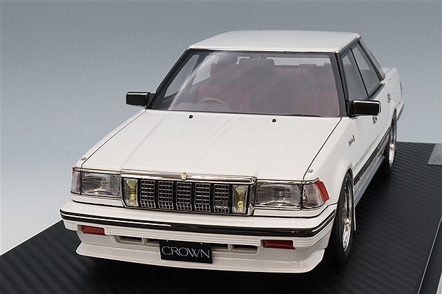 イグニッションモデル 1/18 トヨタ クラウン 2.8 ロイヤルサルーンG