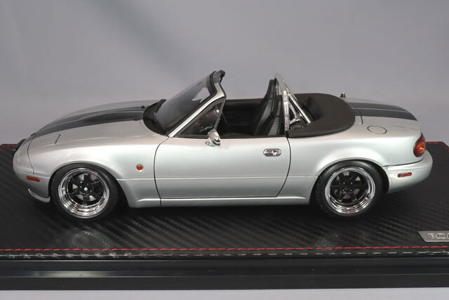 海外並行品 イグニッションモデル 1/18 ユーノス ロードスター (NA