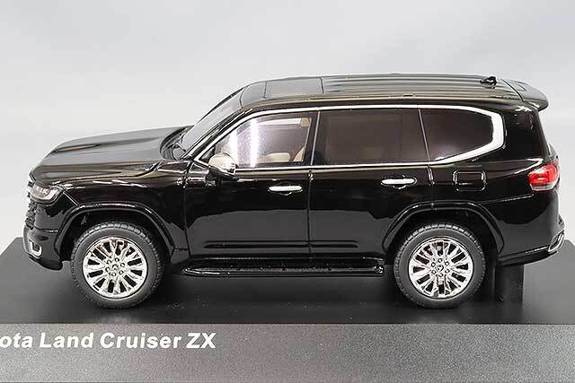 京商 1/43 トヨタ ランドクルーザー ZX ブラック