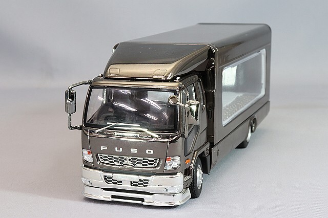 GCD 1/64 三菱 FUSO トラック アウトリガーライズトラック ブラックメッキ