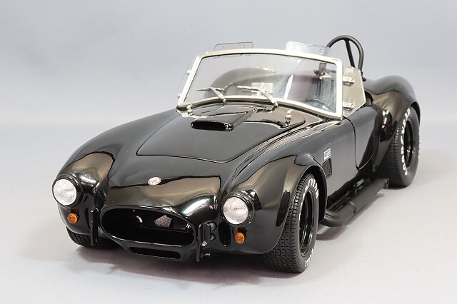 京商 1/18 シェルビー コブラ 427 S/C ブラック