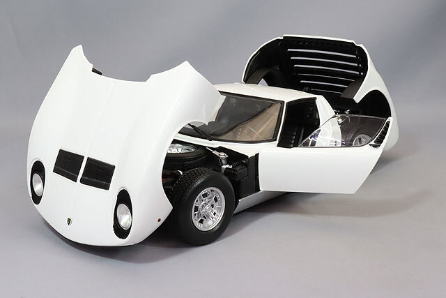 京商 1/18 ランボルギーニ ミウラ P400 ホワイト