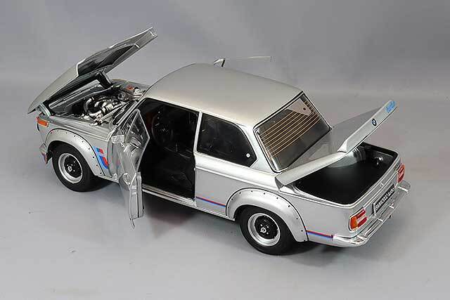 京商 1/18 BMW 2002 ターボ (シルバー)