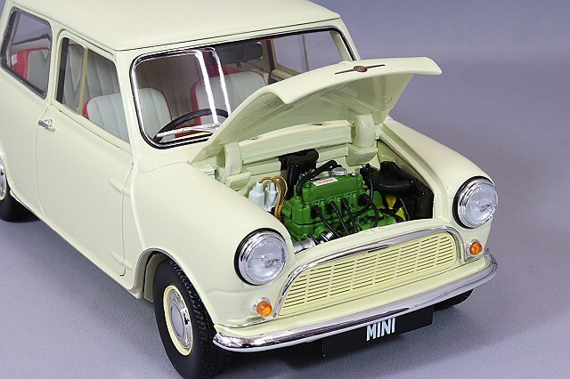 京商 1/18 モーリス ミニ Mk.1 1959 オールドイングリッシュホワイト