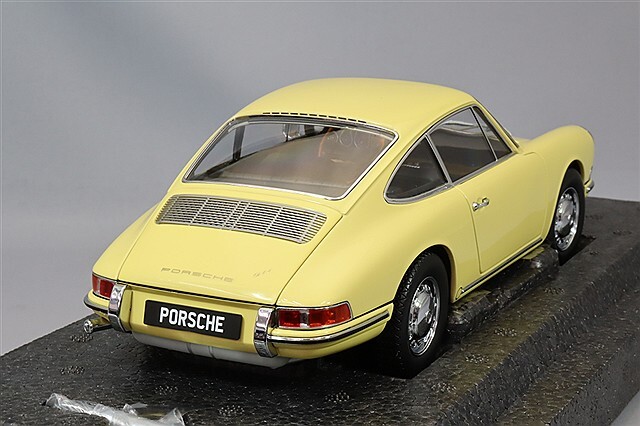京商 1/18 ポルシェ 911 (901) 1964 シャンパンイエロー