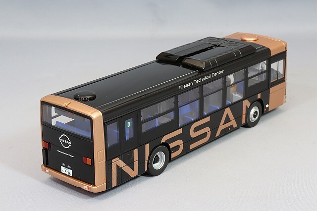 トミカリミテッドヴィンテージ NEO 1/64 いすゞ エルガ 日産送迎バス