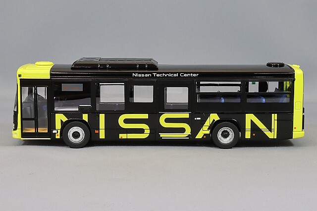 トミカリミテッドヴィンテージ NEO 1/64 いすゞ エルガ 日産送迎バス