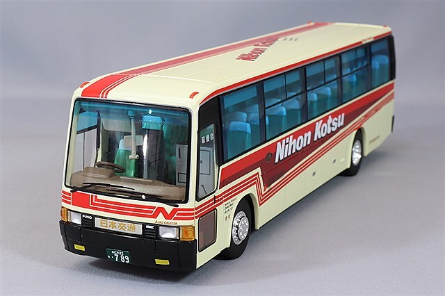 トミカリミテッドヴィンテージ NEO 1/64 三菱 FUSO エアロバス 日本交通