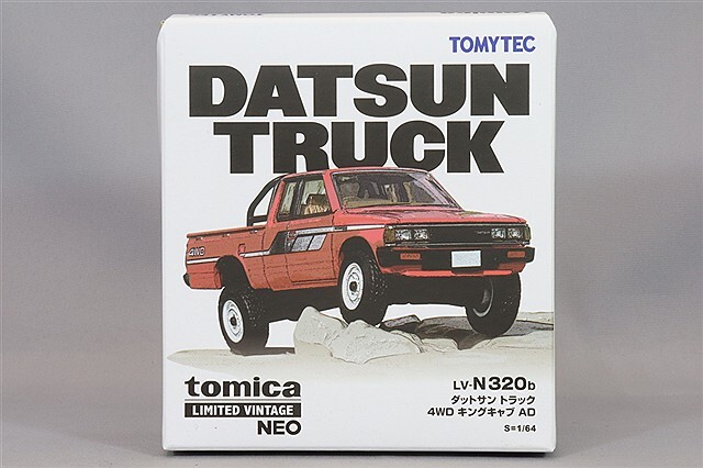 トミカリミテッドヴィンテージ NEO 1/64 ダットサン トラック 4WD