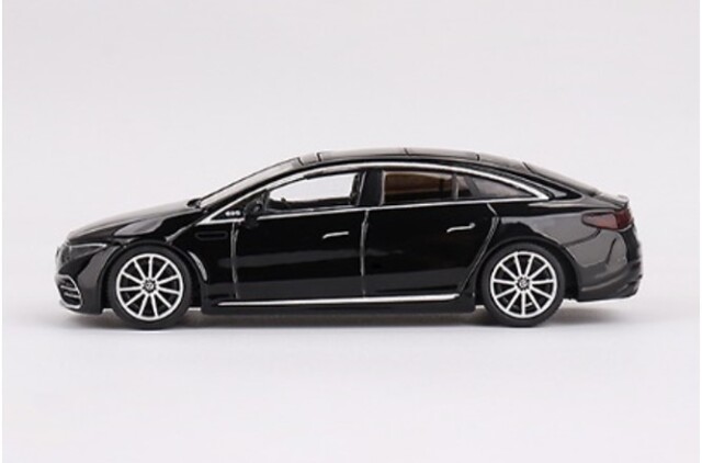 TSM ミニGT 1/64 メルセデスベンツ EQS 580 4MATIC ブラック （左