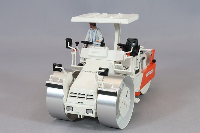 MONO x ケンクラフト 1/50 SAKAI (酒井重工業) マカダムローラ