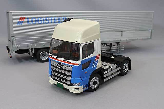 プラッツ 1/50 日野プロフィアSH 4×2 トラクタ & 日本トレクス