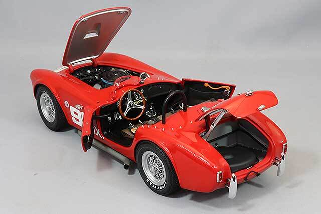 EXOTO 1/18 AC コブラ 260 ファーストレーシングカー 1962 B.クラウス