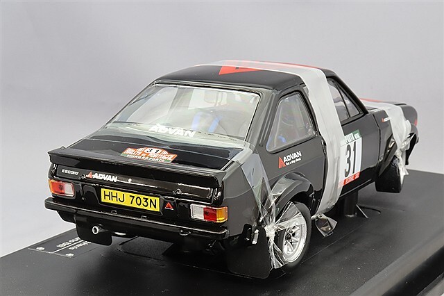 サンスター 1/18 フォード エスコート RS1800 1981 ラリー ポルトガル