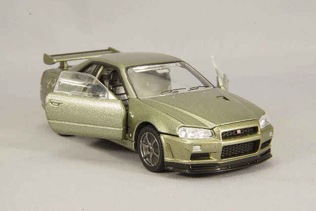 トミカプレミアムRS 1/43 日産 スカイライン GT-R V-specII ニュル