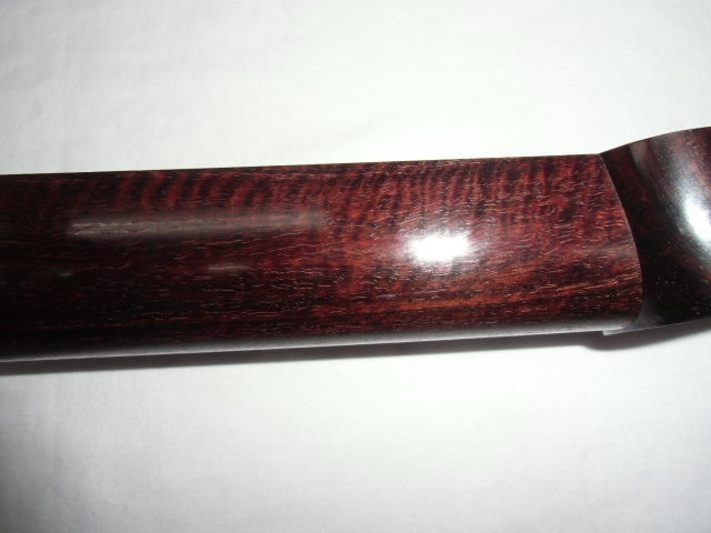 新品 津軽三味線 紅木 金細 綾杉胴 仮継ぎ付き 幅一寸 トチ多数 極上品