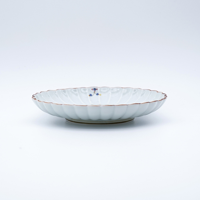 菊割6寸皿(白)｜空萌工房(そらもえこうぼう)｜田口紀美子