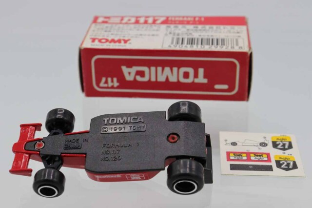 ミニカーショップ ケンボックス トミカ 赤箱☆117☆フェラーリF1 #27