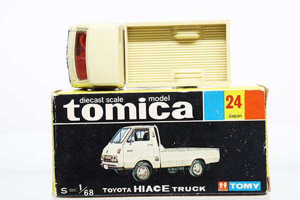 ミニカーショップ ケンボックス トミカ 黒箱☆24☆トヨタハイエース