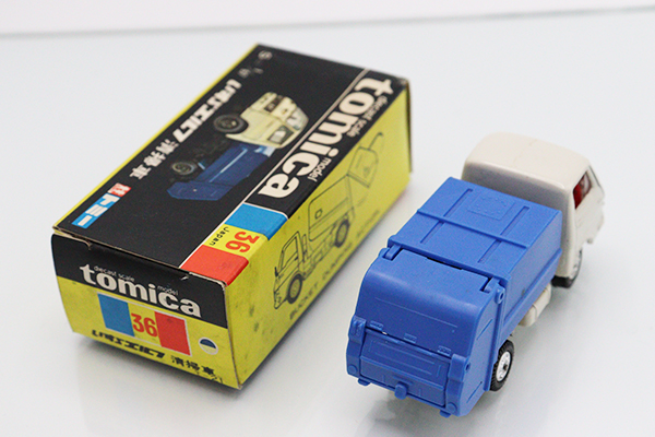 ミニカーショップ ケンボックス トミカ 黒箱☆36-1☆いすゞエルフ 清掃