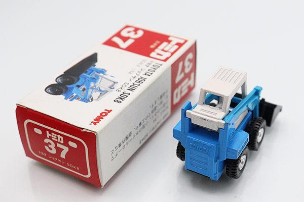 ミニカーショップ ケンボックス トミカ 赤箱(日本製)☆37☆トヨタ