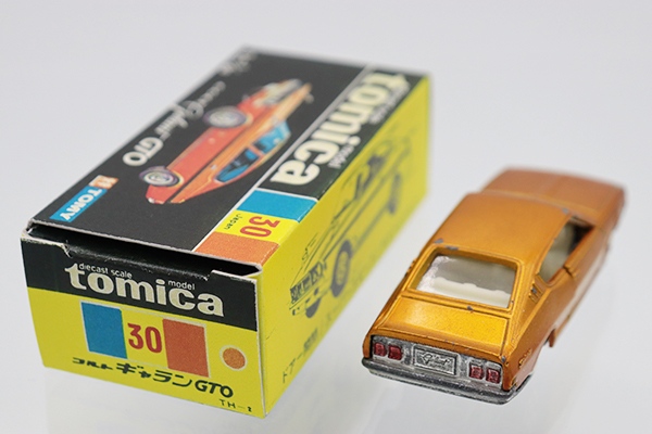 ミニカーショップ ケンボックス トミカ 黒箱☆30☆コルトギャランGTO