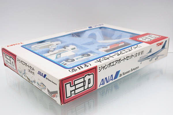 ミニカーショップ ケンボックス トミカギフトセットジャンボエアポート