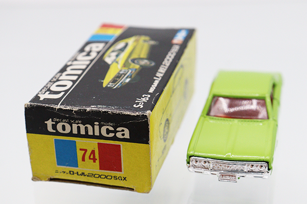 ミニカーショップ ケンボックス トミカ 黒箱☆74-1-1☆日産ローレル(緑