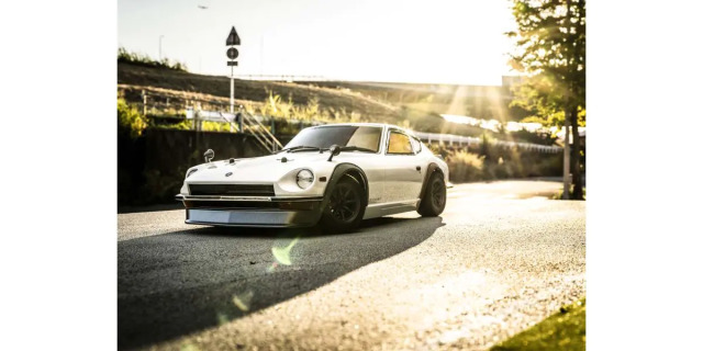 京商 1/10 EP 4WD フェーザーMk2 FZ02 1971 ダットサン 240Z