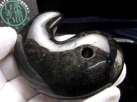 ☆特大！勾玉☆秘蔵放出！限定1点のみ☆世界最古の翡翠「糸魚川翡翠