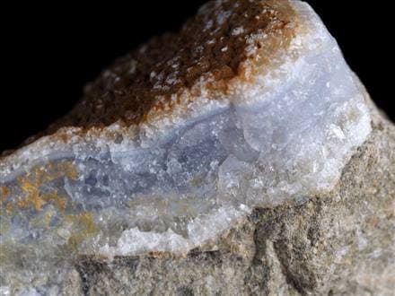 ◇近年減少の希少原石◇原石ならではのナチュラルな質感◇深く優しい