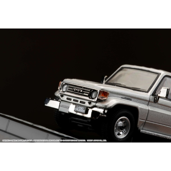 ホビージャパン 1/64 トヨタランドクルーザー 70 ZX 4DOOR 1994 ブルー