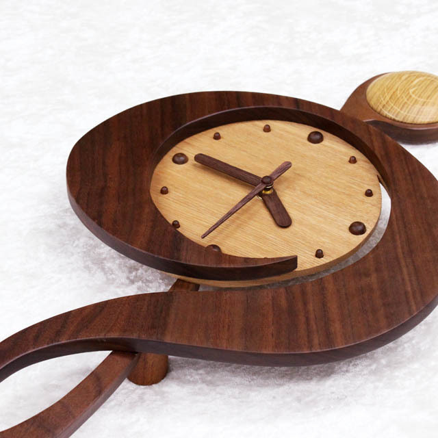 当年分完売 / 2026年製作予定】銘木 ト音記号 振り子時計 ウォルナット