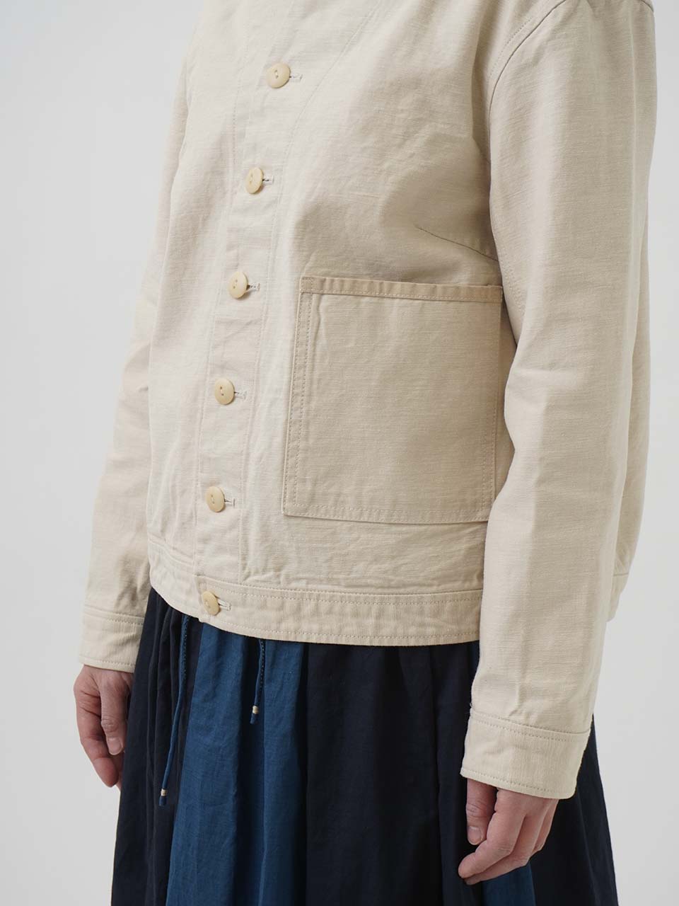 ラフィバックチノスタンド襟ジャケット