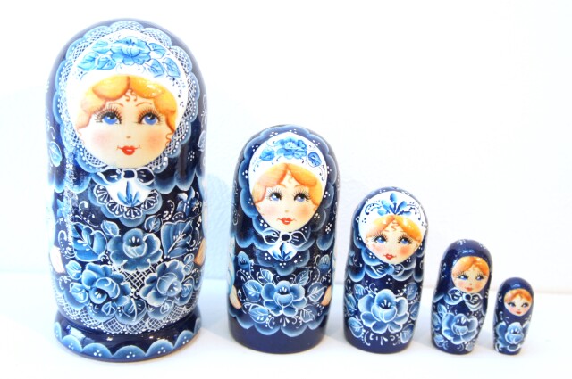 民族衣装マトリョーシカ 5ピース ＜グジェーリ模様＞ /15.3cm