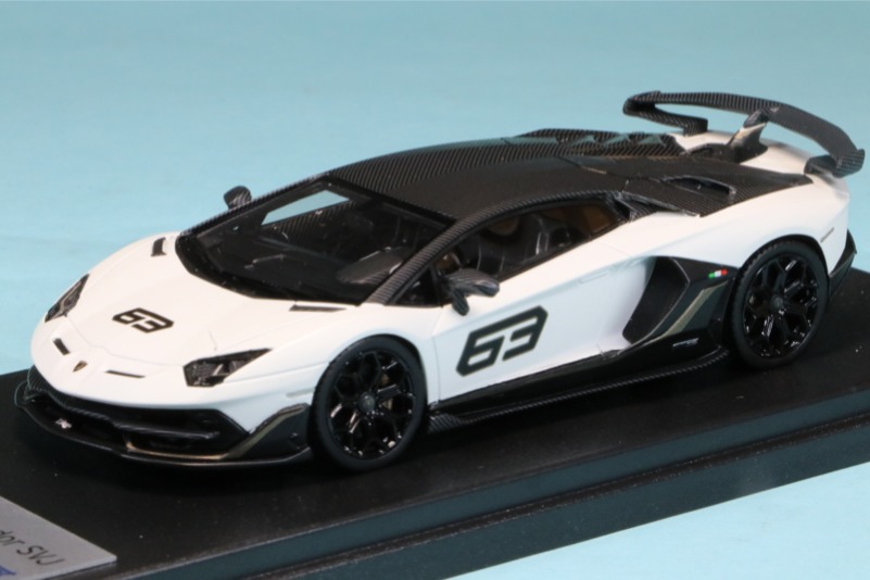 LS489B - ルックスマート 1/43 ランボルギーニ アヴェンタドール SVJ