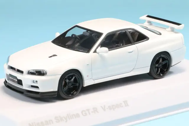 オートアート 1/18 ニッサン スカイライン GT-R R34 VスペックII
