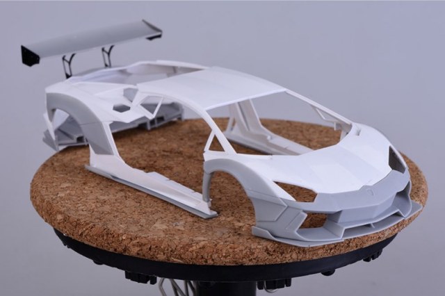 ホビーデザイン 1/24 LB パフォーマンス ランボルギーニ アヴェン