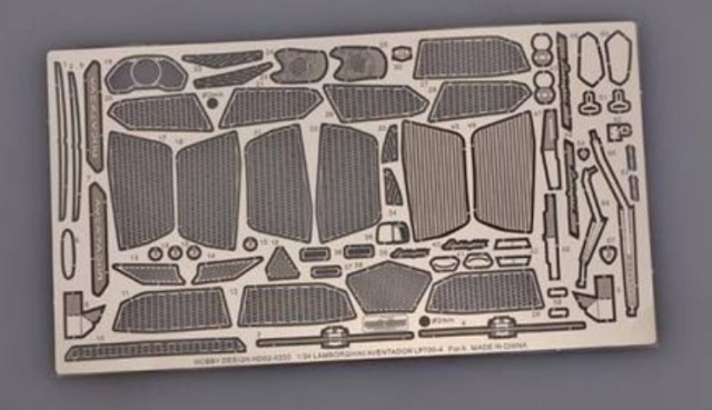 ホビーデザイン 1/24 LB パフォーマンス ランボルギーニ アヴェン