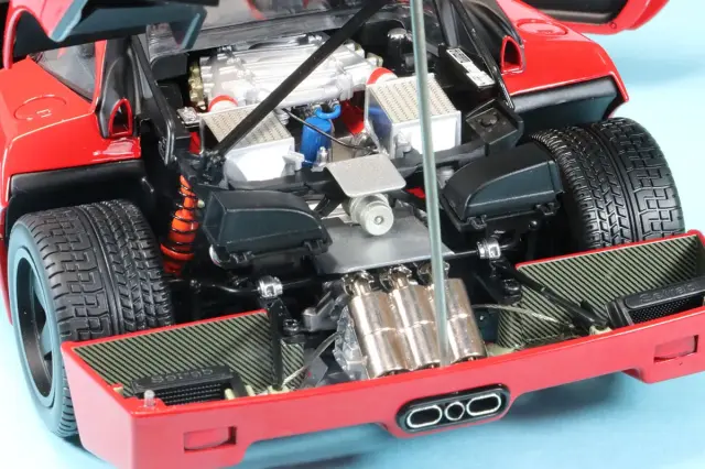 京商 1/18 フェラーリ F40 ライトウェイト LMウイング レッド