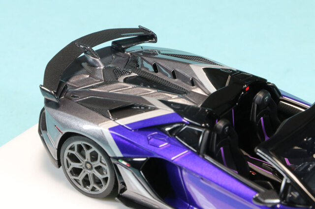 アイドロン 1/43 ランボルギーニ アヴェンタドール SVJ ロードスター