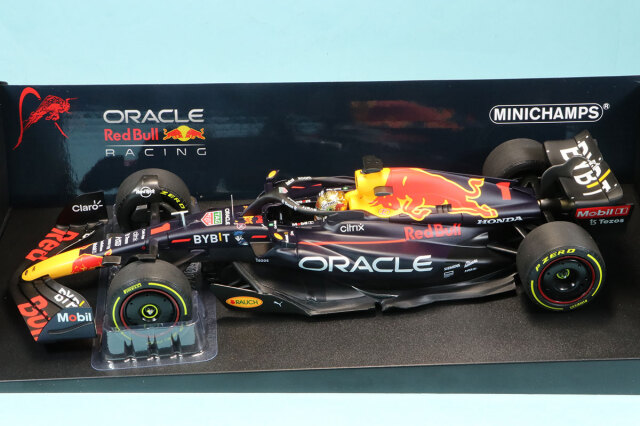 ミニチャンプス 1/43 レッドブル RB18 モナコGP 2022 S.ペレス