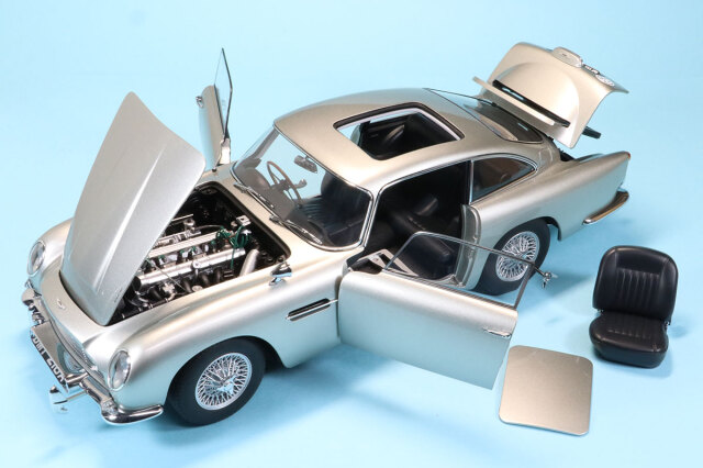 オートアート 1/18 アストンマーチン DB5 「007／ゴールドフィンガー