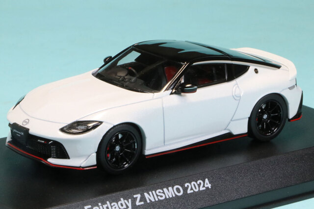 京商 1/43 ニッサン フェアレディ Z ニスモ 2024 ホワイト KS03919W