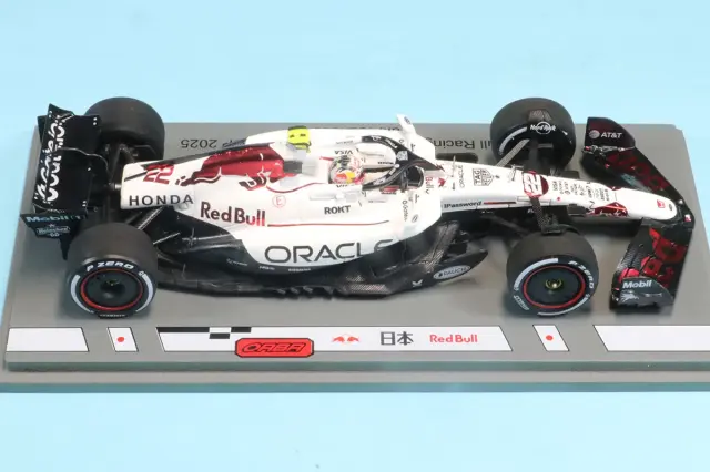 スパーク 1/43 レッドブル RB21 日本GP 2025 角田裕毅 記念ボード付き