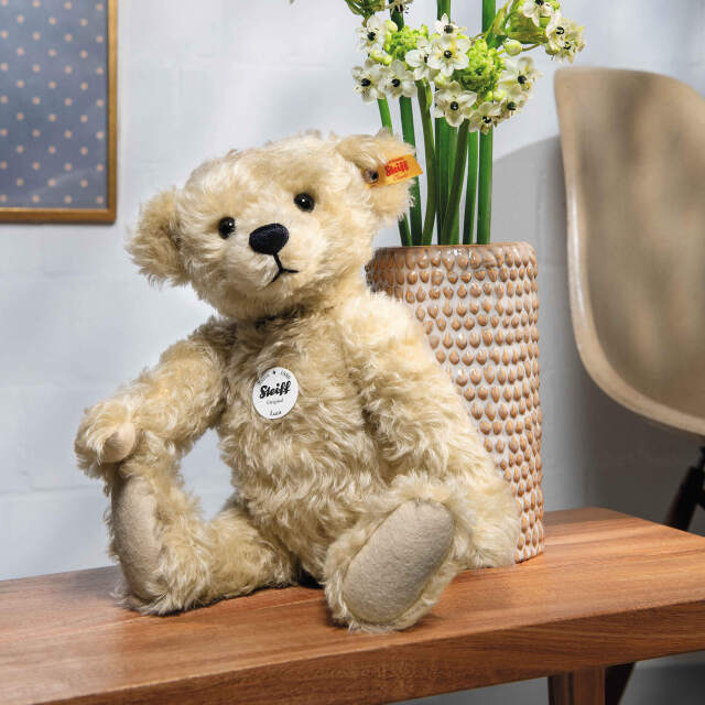 テディベア ルカ | ドイツ最高級テディベアのシュタイフ日本公式サイト