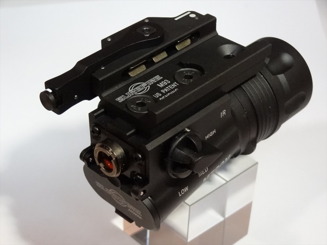 NB SF M720Vタイプ LEDフラッシュライト（BK/DE)