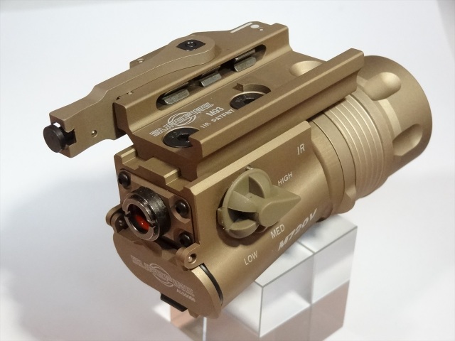 NB SF M720Vタイプ LEDフラッシュライト（BK/DE)